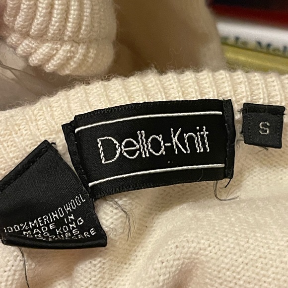 Dells Knit Embroidered 100% Merino Wool Vintage Sweater Top - Picture 10 of 10